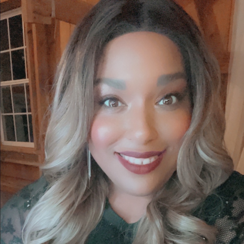 Meet your Posher, Amanda